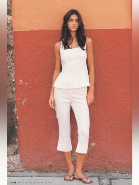 SET Faithful the brand white capri and peplum Mina top linen XS NEW
